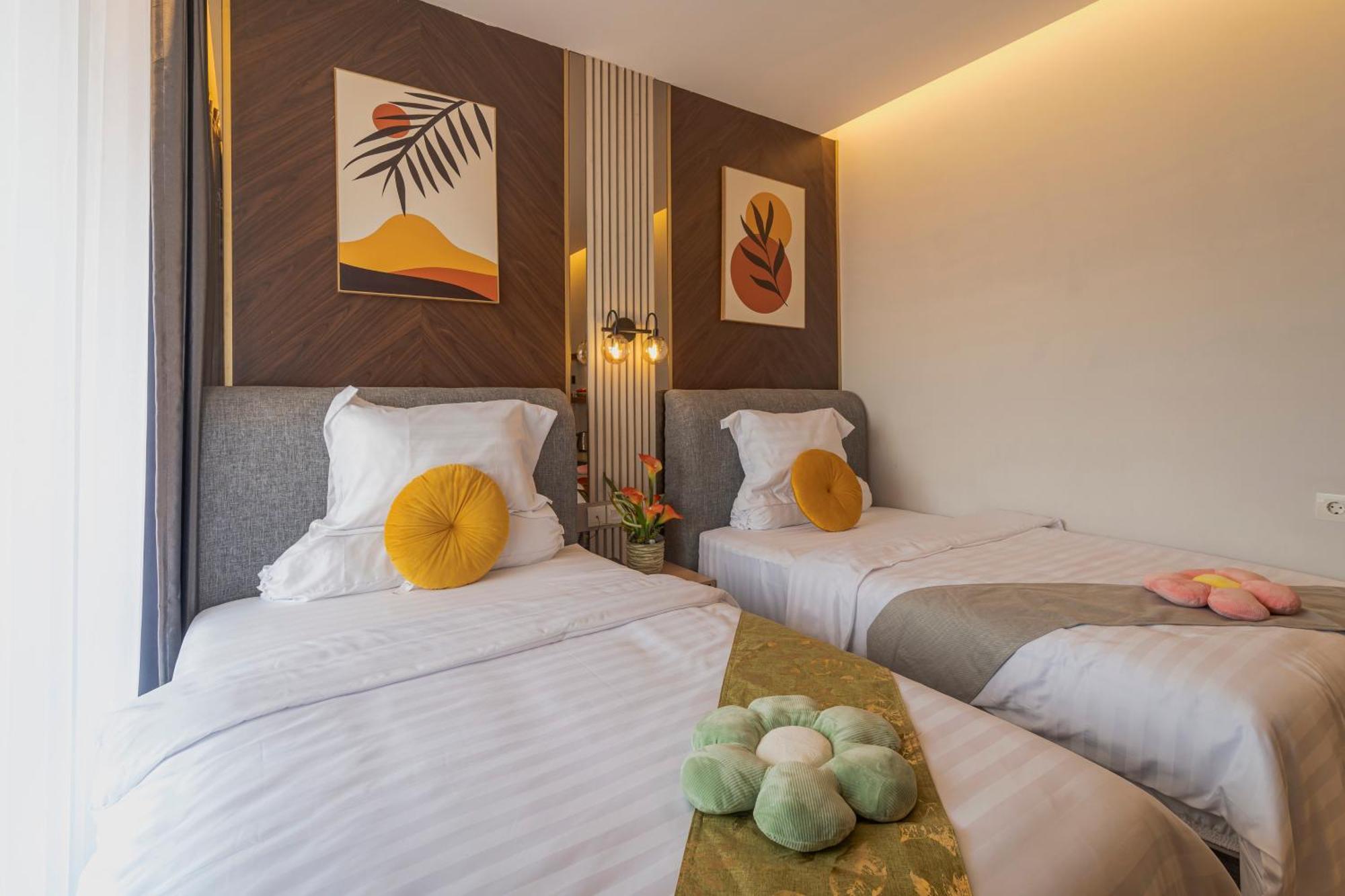 Stay.Vie Hotel Surabaya Bagian luar foto
